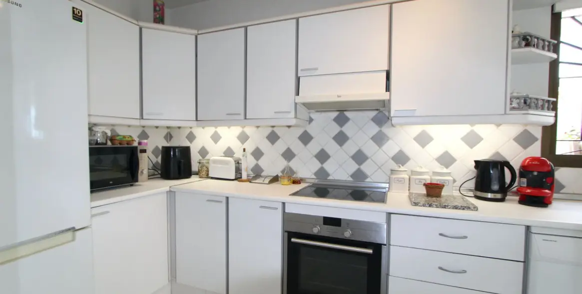 Sale of detached villa in La Capellania 11