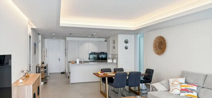 Продажа апартаментов на среднем этаже в Estepona 4