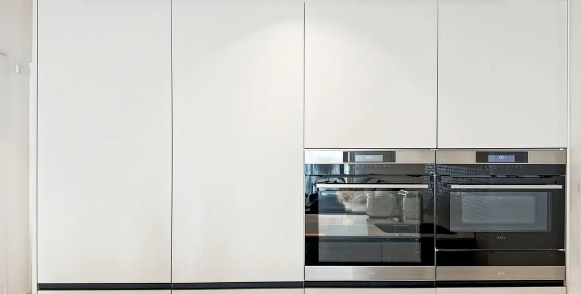 Продажа апартаментов на среднем этаже в Estepona 9