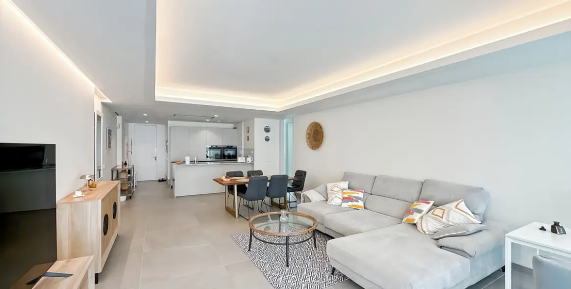 Продажа апартаментов на среднем этаже в Estepona 17