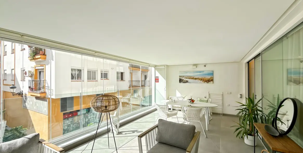 Sale of middle floor apartment in Estepona 24