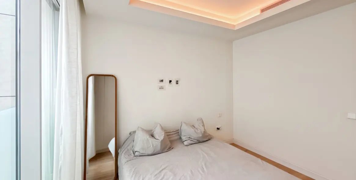 Sale of middle floor apartment in Estepona 40