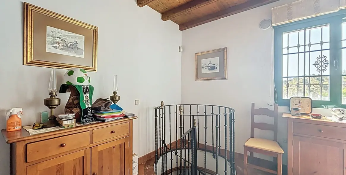 Sale of detached villa in La Viñuela 8