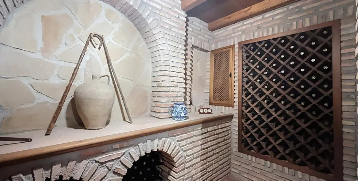 Sale of detached villa in La Viñuela 12