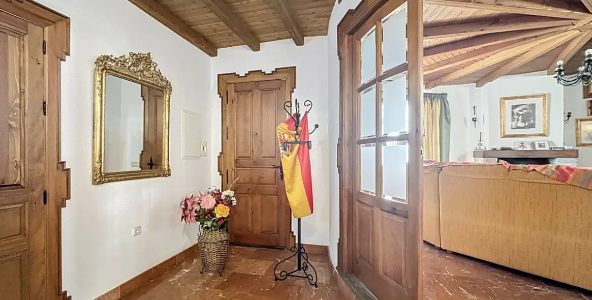 Sale of detached villa in La Viñuela 17