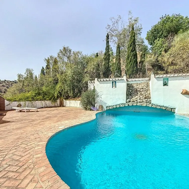Sale of detached villa in La Viñuela