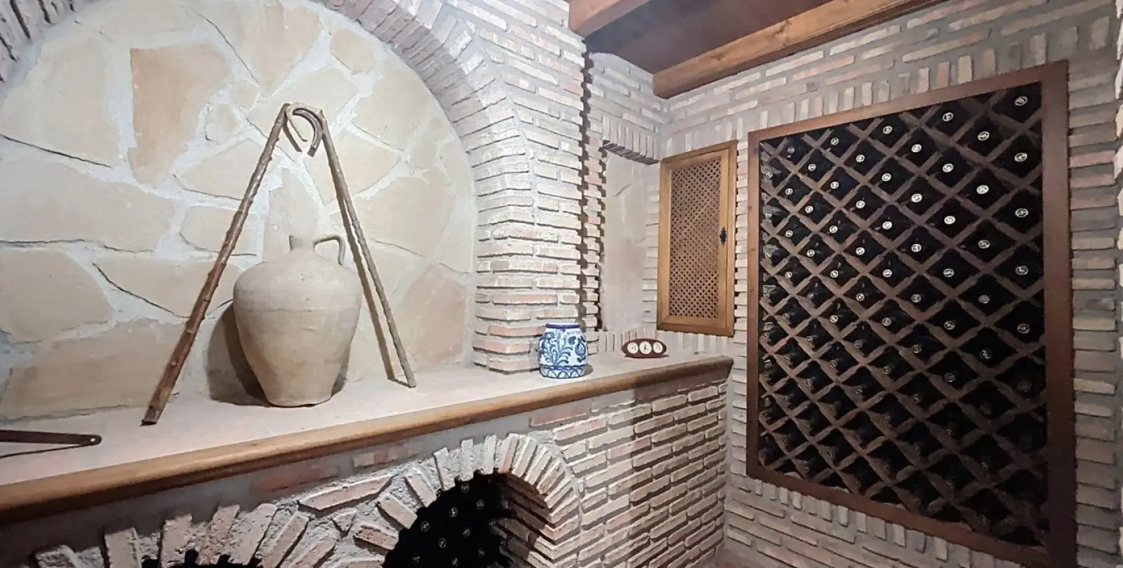Sale of detached villa in La Viñuela 12