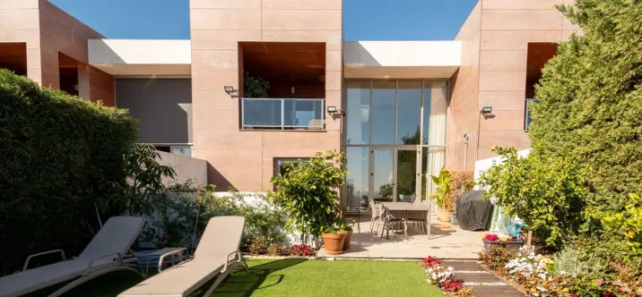 Продажа дома на две семьи в Benahavís 2