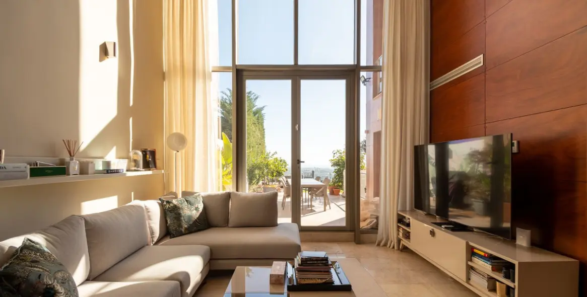 Продажа дома на две семьи в Benahavís 8