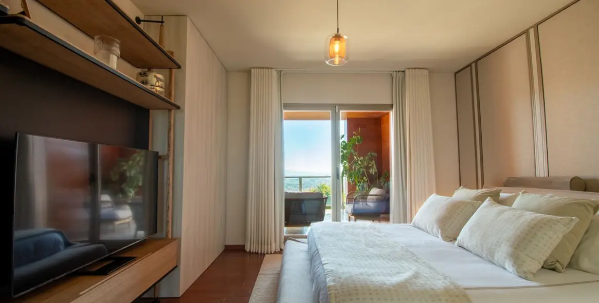 Продажа дома на две семьи в Benahavís 9