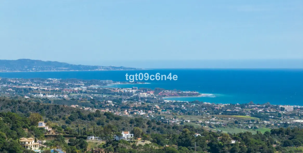 Venta de parcela residencial en Estepona 2