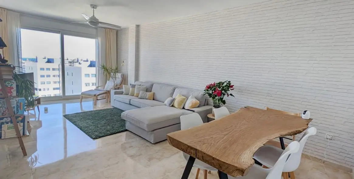 Продажа двухуровневого пентхауса в Estepona 9