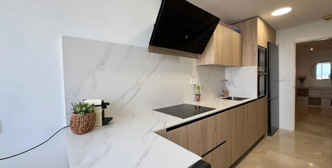 Продажа двухуровневого пентхауса в Estepona 32