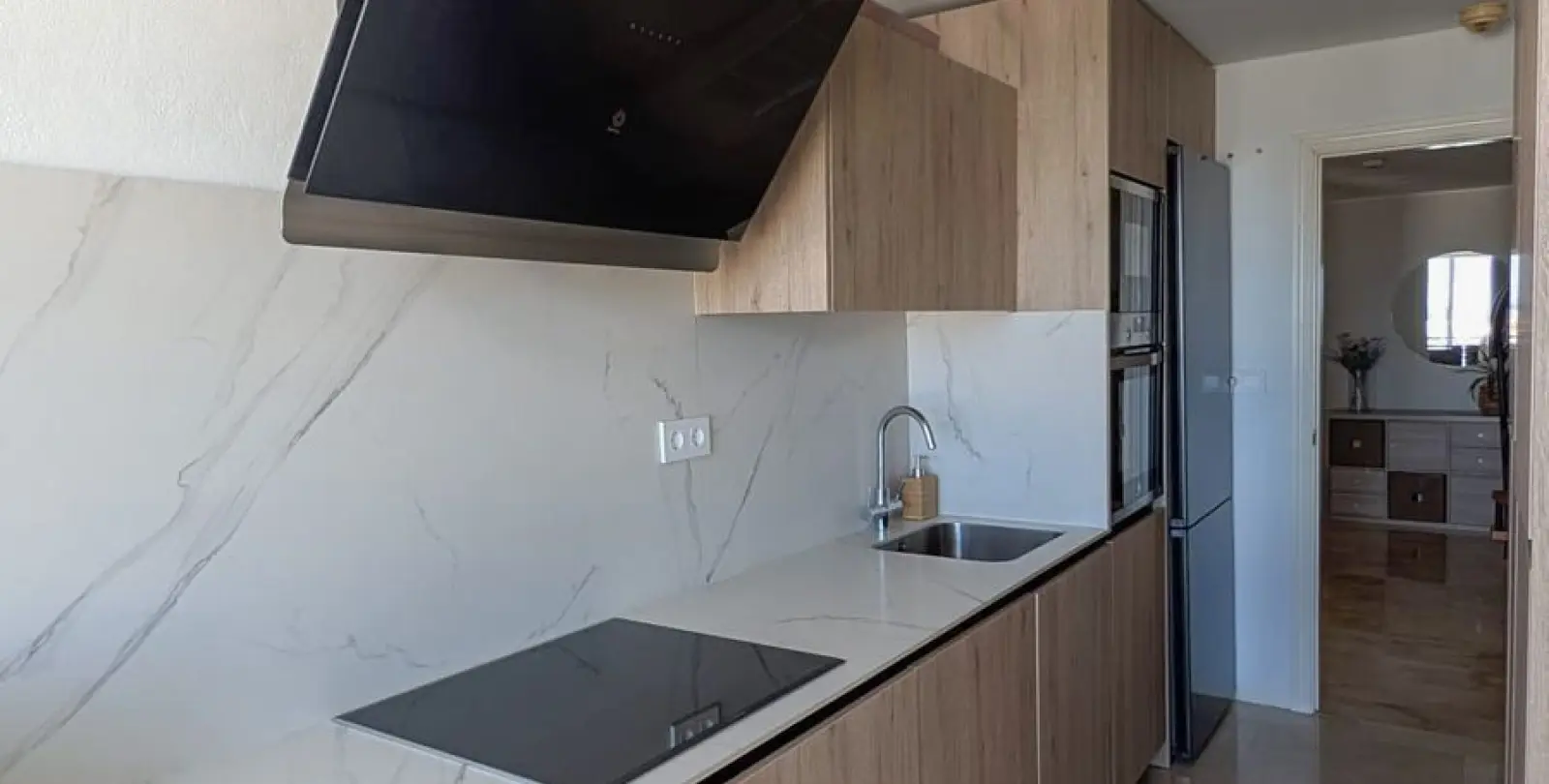 Sale of penthouse duplex in Estepona 11
