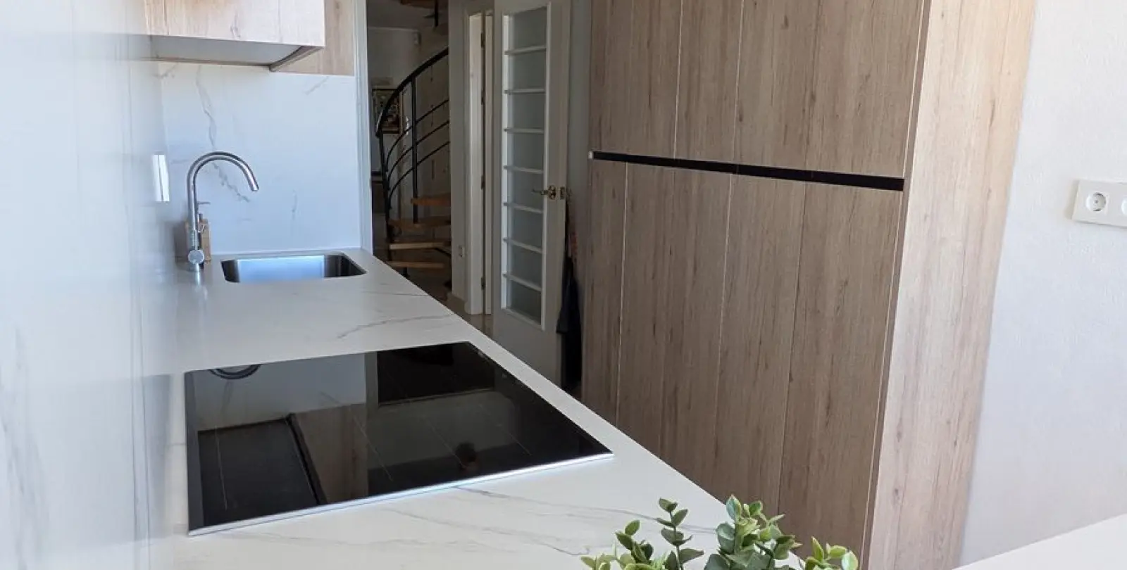 Sale of penthouse duplex in Estepona 22