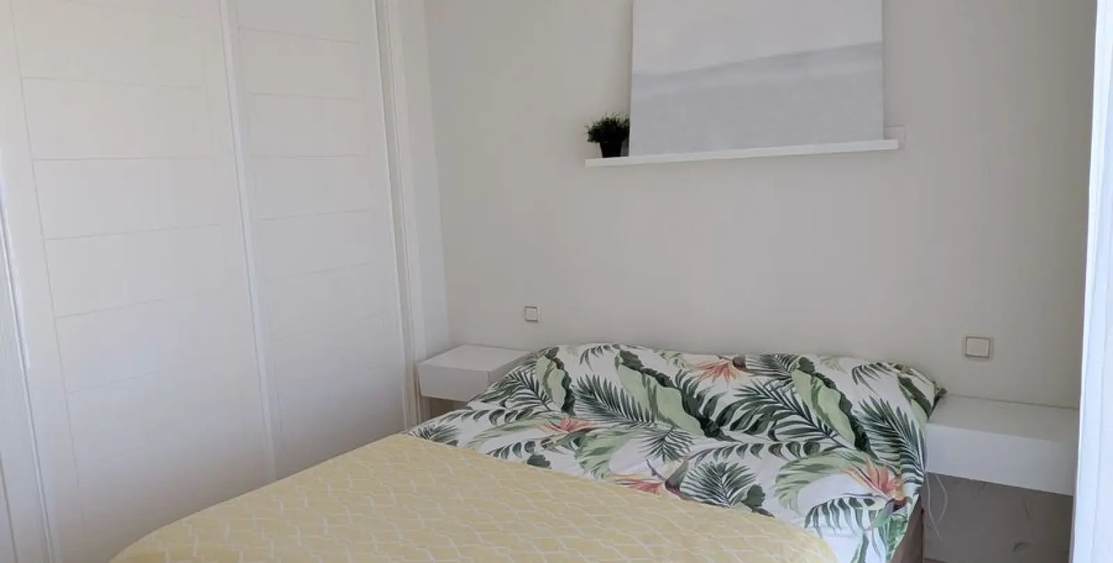 Sale of penthouse duplex in Estepona 28