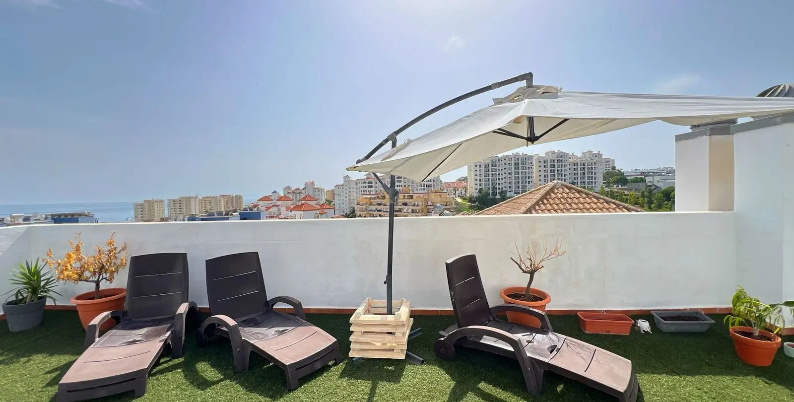 Sale of penthouse duplex in Estepona 34