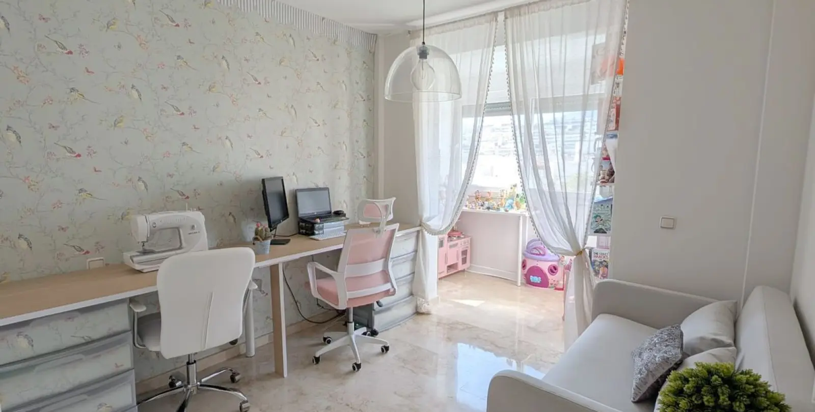Sale of penthouse duplex in Estepona 40