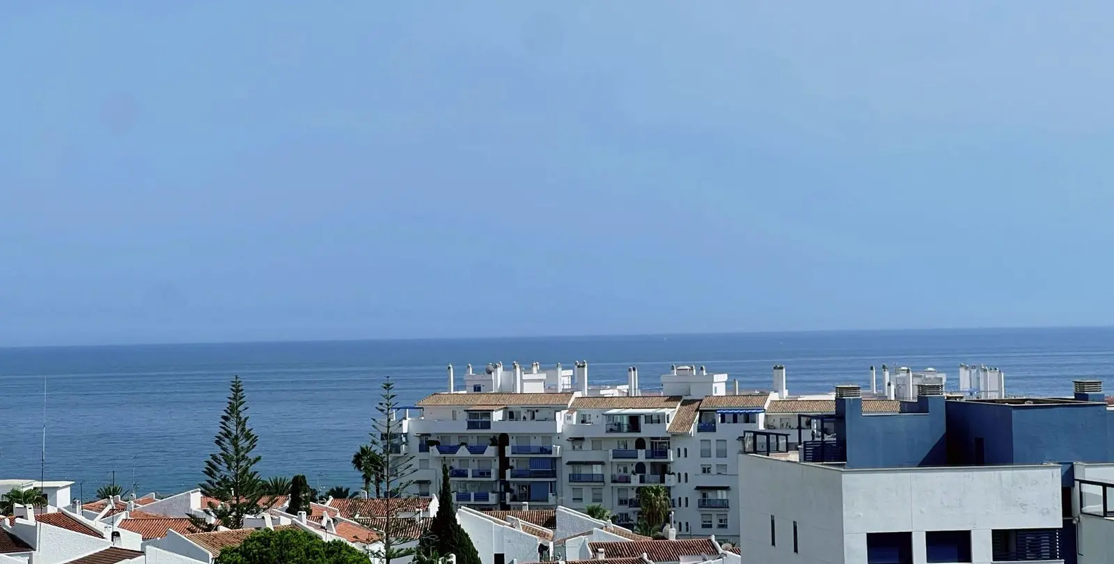 Sale of penthouse duplex in Estepona 63