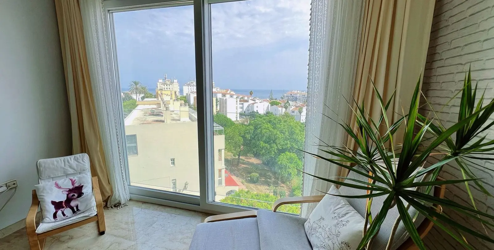 Sale of penthouse duplex in Estepona 65