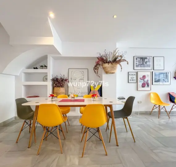 Таунхаус R5161258