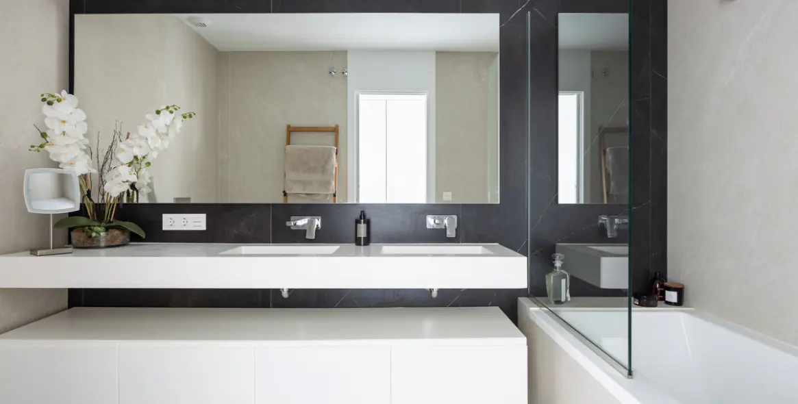 Venta de apartamento en planta media en La Quinta 11