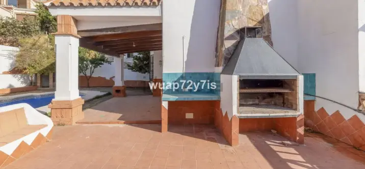 Sale of detached villa in Benalmadena 2