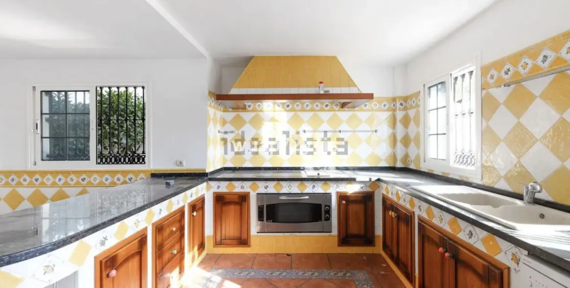 Sale of detached villa in Benalmadena 6