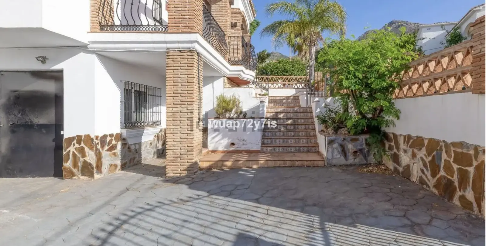 Продажа  отдельно стоящей виллы в Benalmadena 16