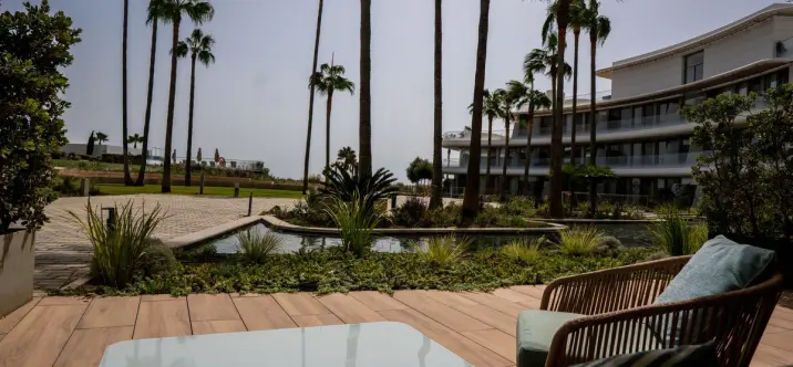 Продажа апартаментов на первом этаже в Estepona 2