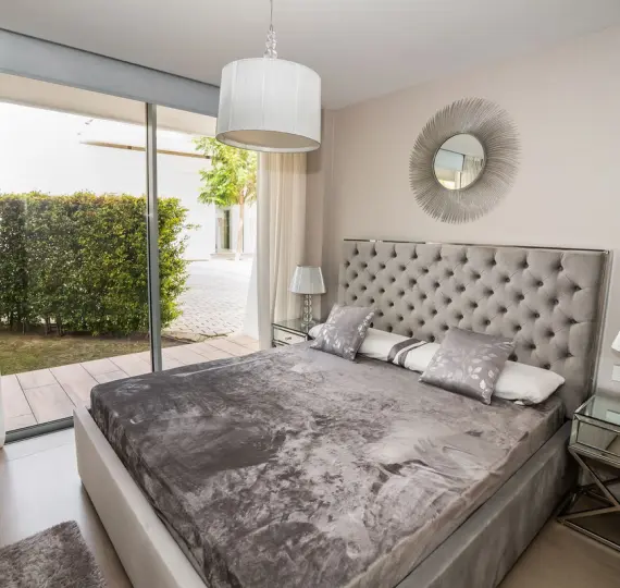 Продажа апартаментов на первом этаже в Estepona