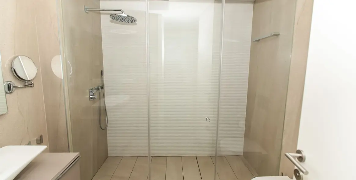 Venta de apartamento en planta baja en Estepona 12