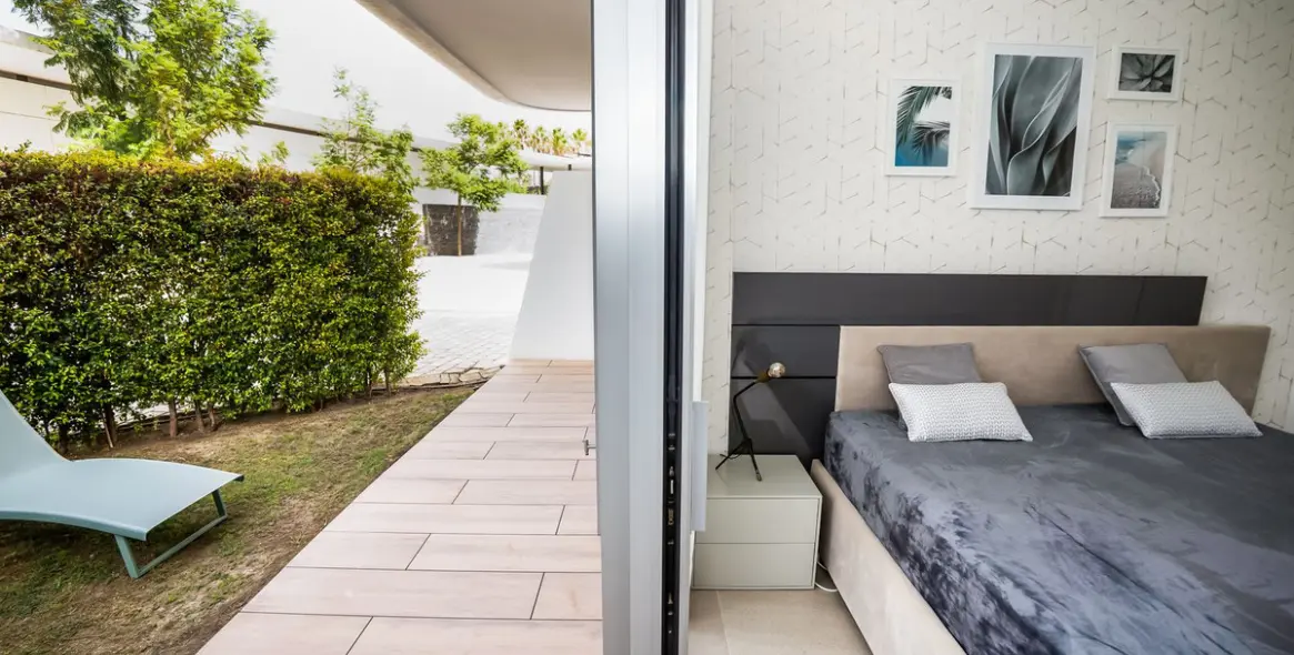 Venta de apartamento en planta baja en Estepona 20