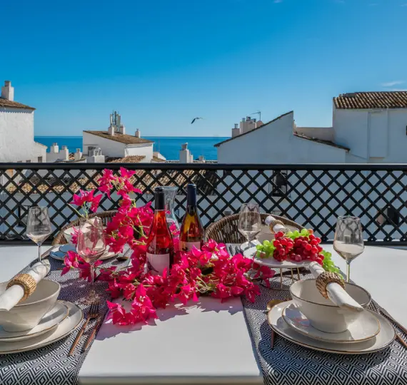 Продажа апартаментов на среднем этаже в Puerto Banús