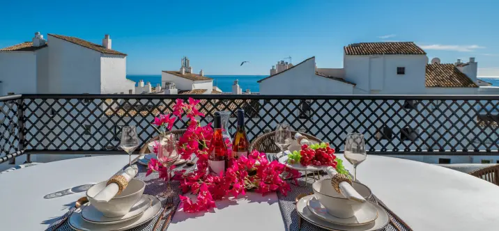 Продажа апартаментов на среднем этаже в Puerto Banús 3