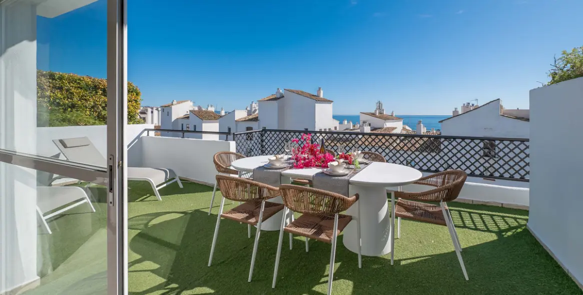 Продажа апартаментов на среднем этаже в Puerto Banús 5