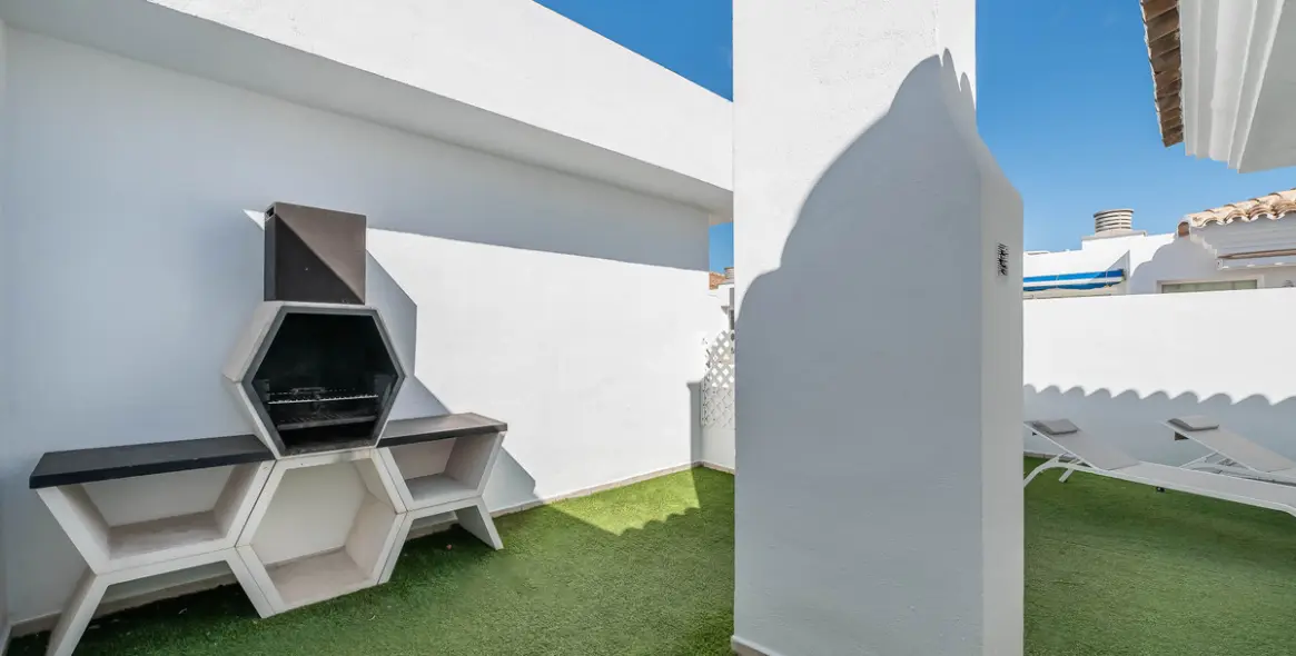 Продажа апартаментов на среднем этаже в Puerto Banús 17