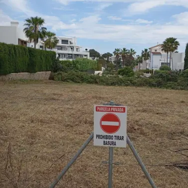 Venta de parcela residencial en Estepona