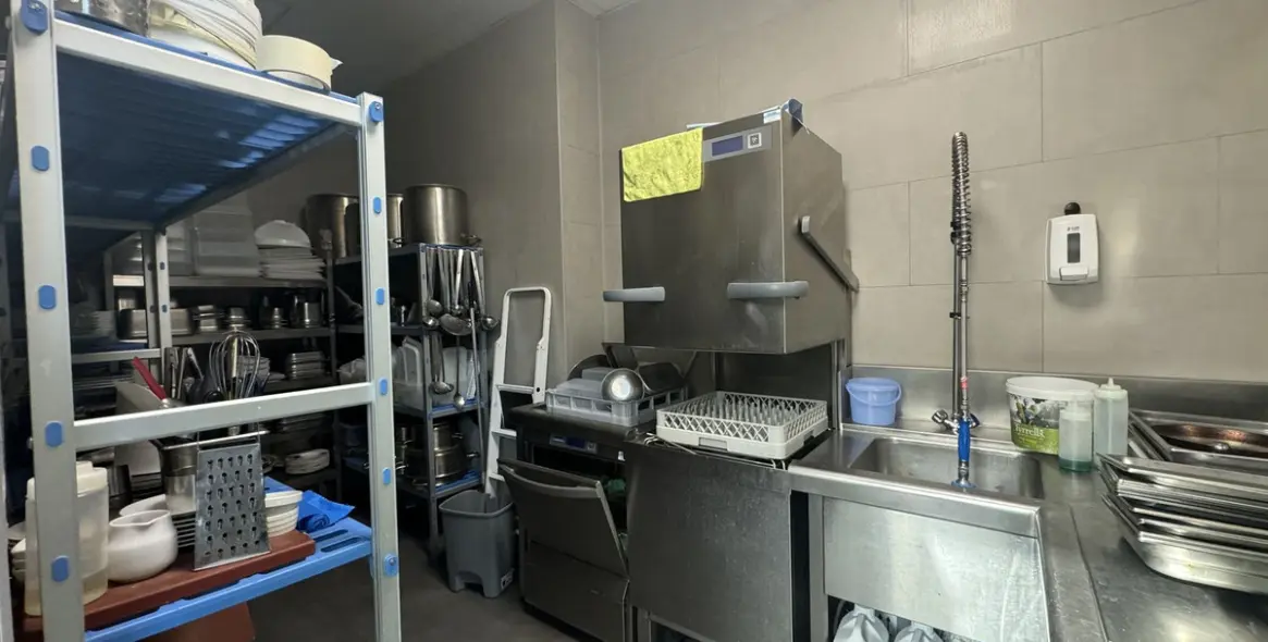 Sale of restaurant in Marbella 2