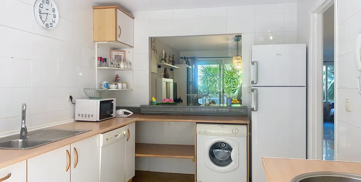 Sale of semi-detached house in Guadalmina Alta 13