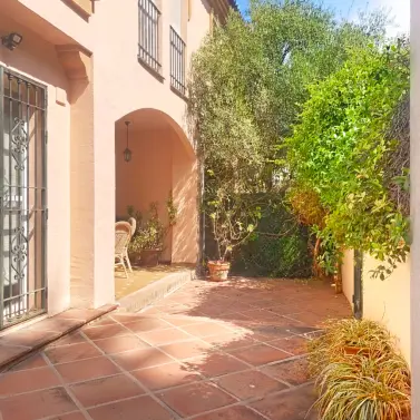 Sale of semi-detached house in Guadalmina Alta