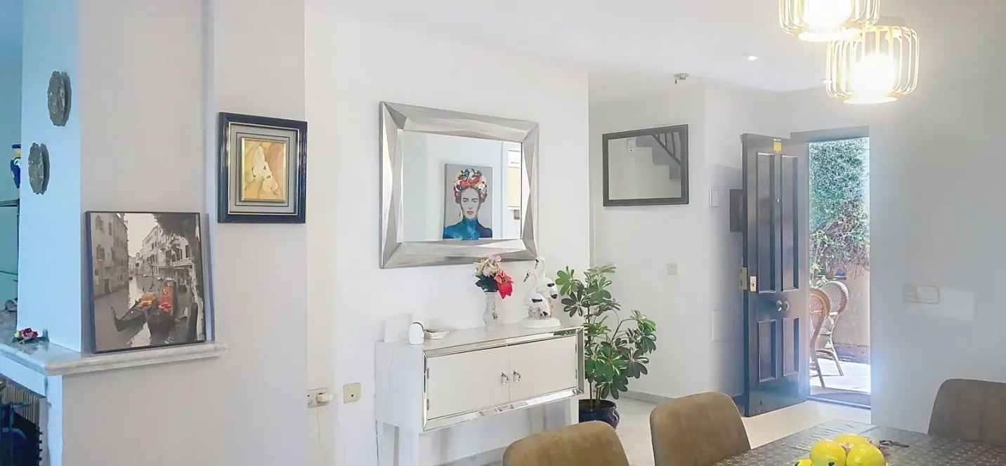 Продажа дома на две семьи в Guadalmina Alta 3
