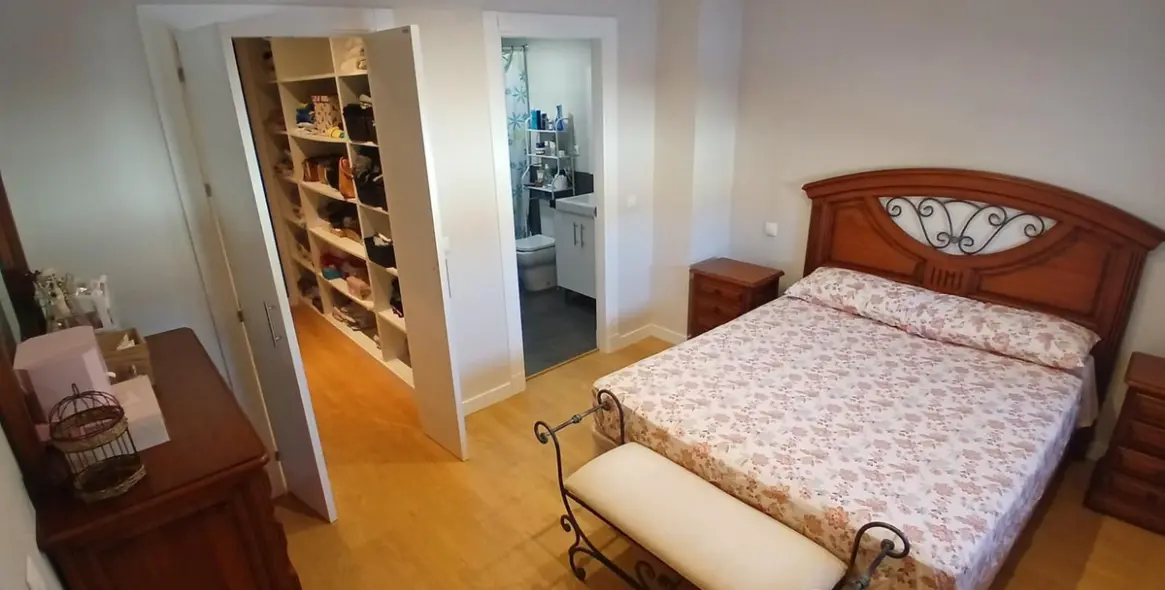 Продажа  отдельно стоящей виллы в Los Pacos 5