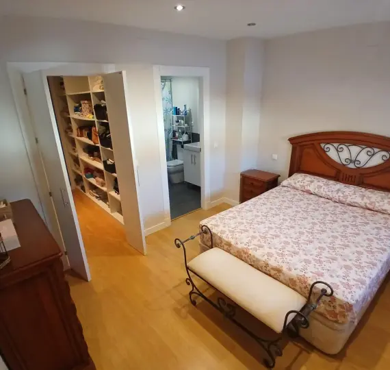 Venta de villa independiente en Los Pacos