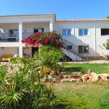 Продажа  отдельно стоящей виллы в Benalmadena