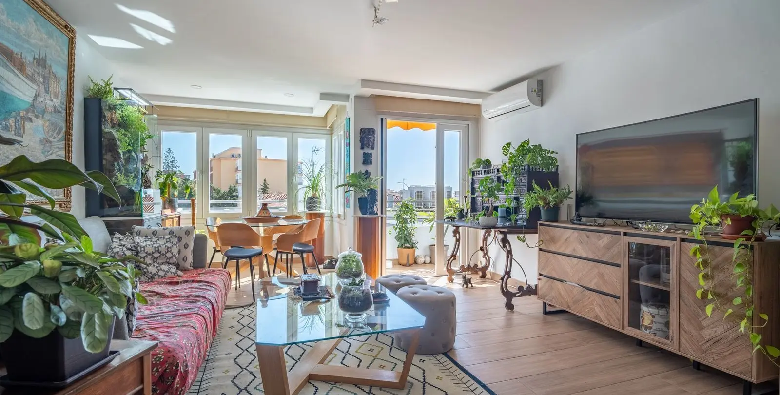 Sale of middle floor apartment in El Palo 1