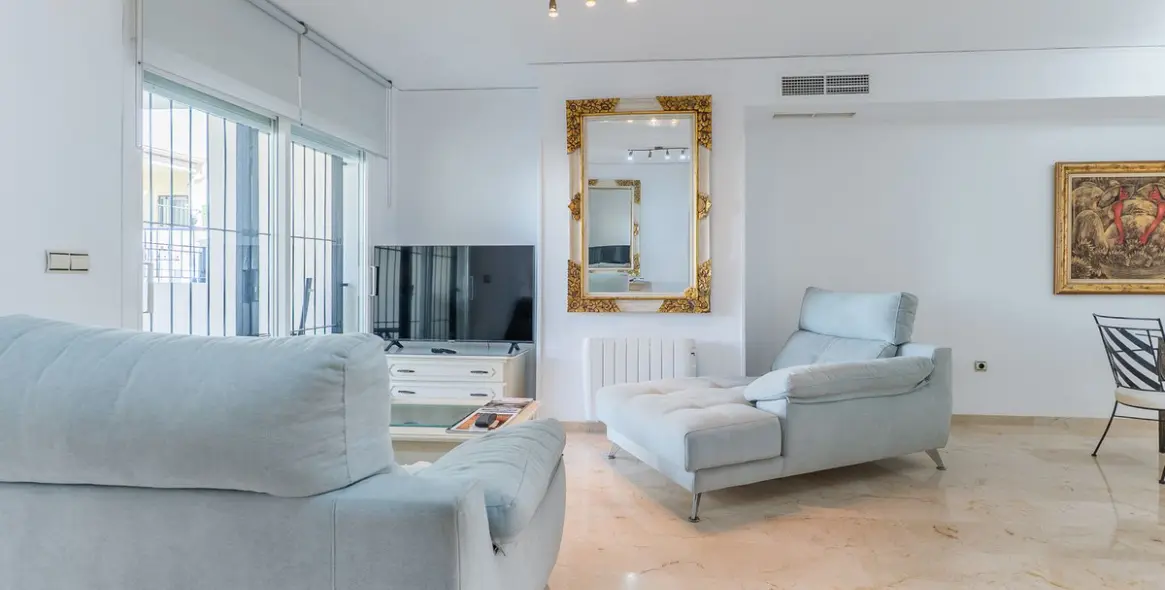 Продажа таунхауса в El Rosario 10