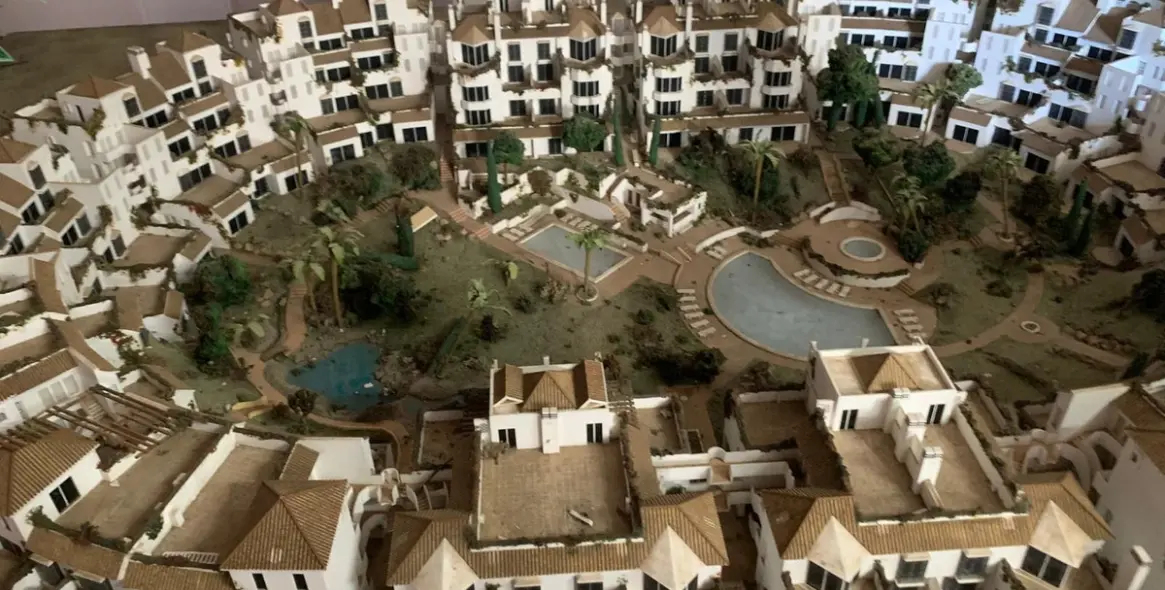 Продажа двухуровневого пентхауса в Elviria 10