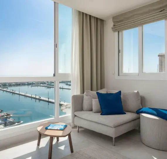 Sale of penthouse in Puerto Banús