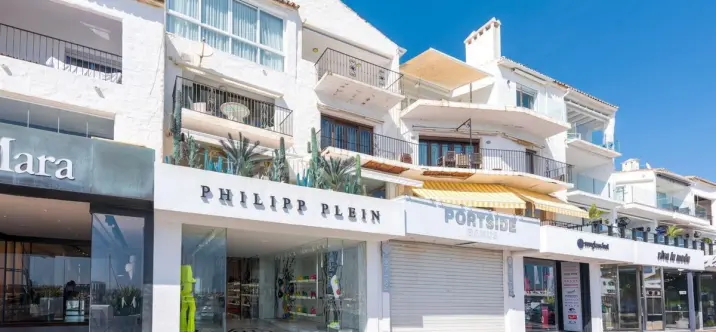 Sale of penthouse in Puerto Banús 4